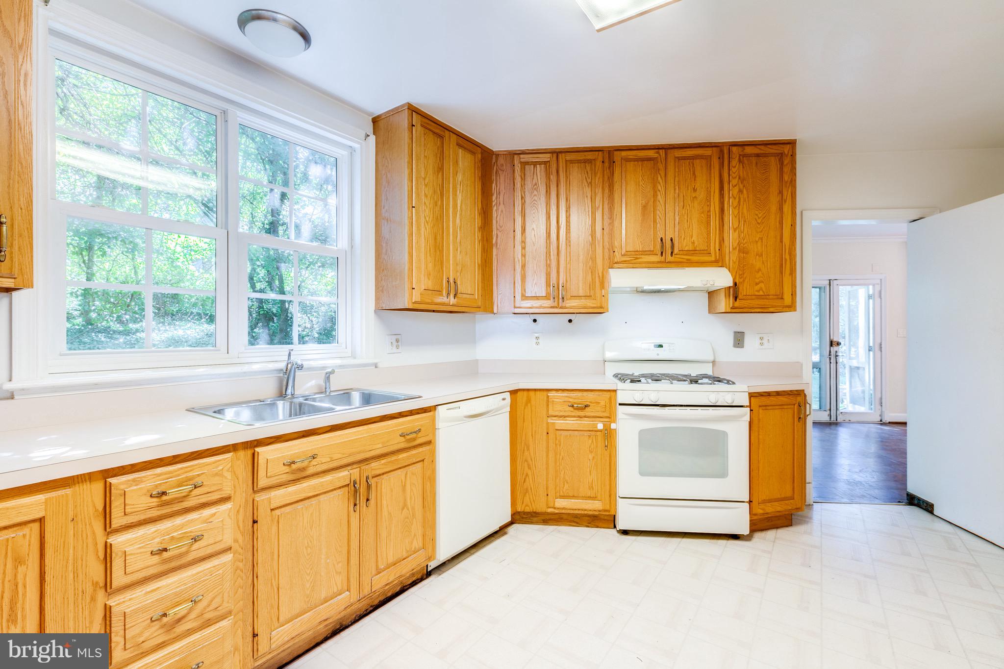 SLEEPY HOLLOW - Residential Lease