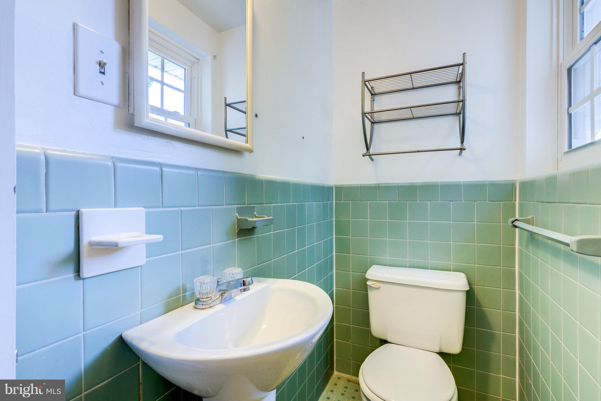 SLEEPY HOLLOW - Residential Lease