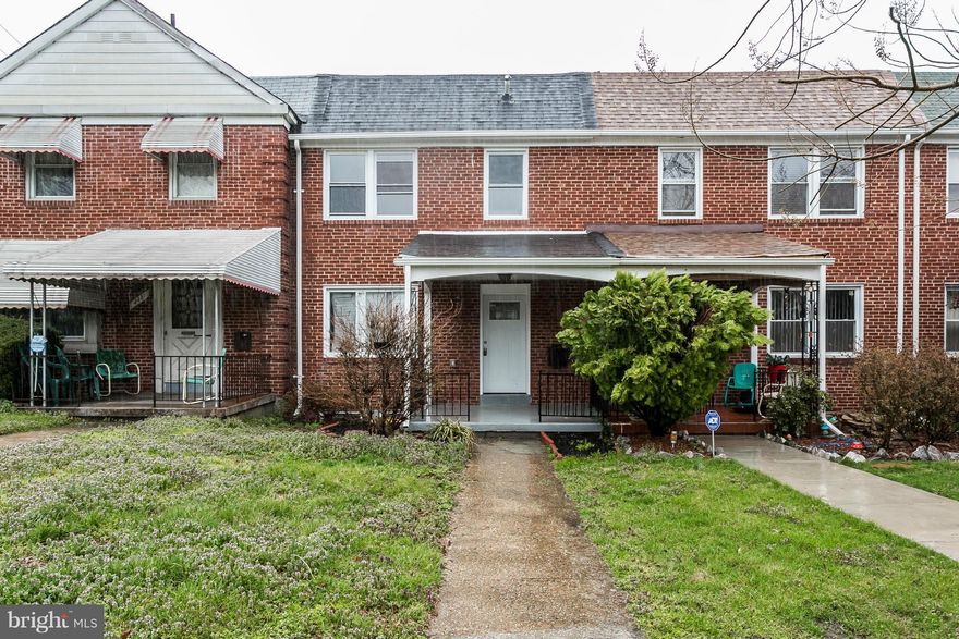 New fully renovated 4 bedroom 2 bathroom home within walking distance of Druid Hill Park.  Home features custom kitchen with granite, stainless steel appliances, tile, and backsplash.  Hardwoods on first floor.  Bathrooms are also custom tiled with granite.