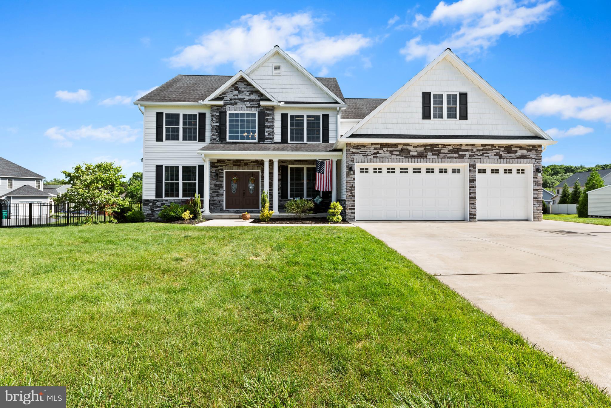 HAWKS LANDING - Residential