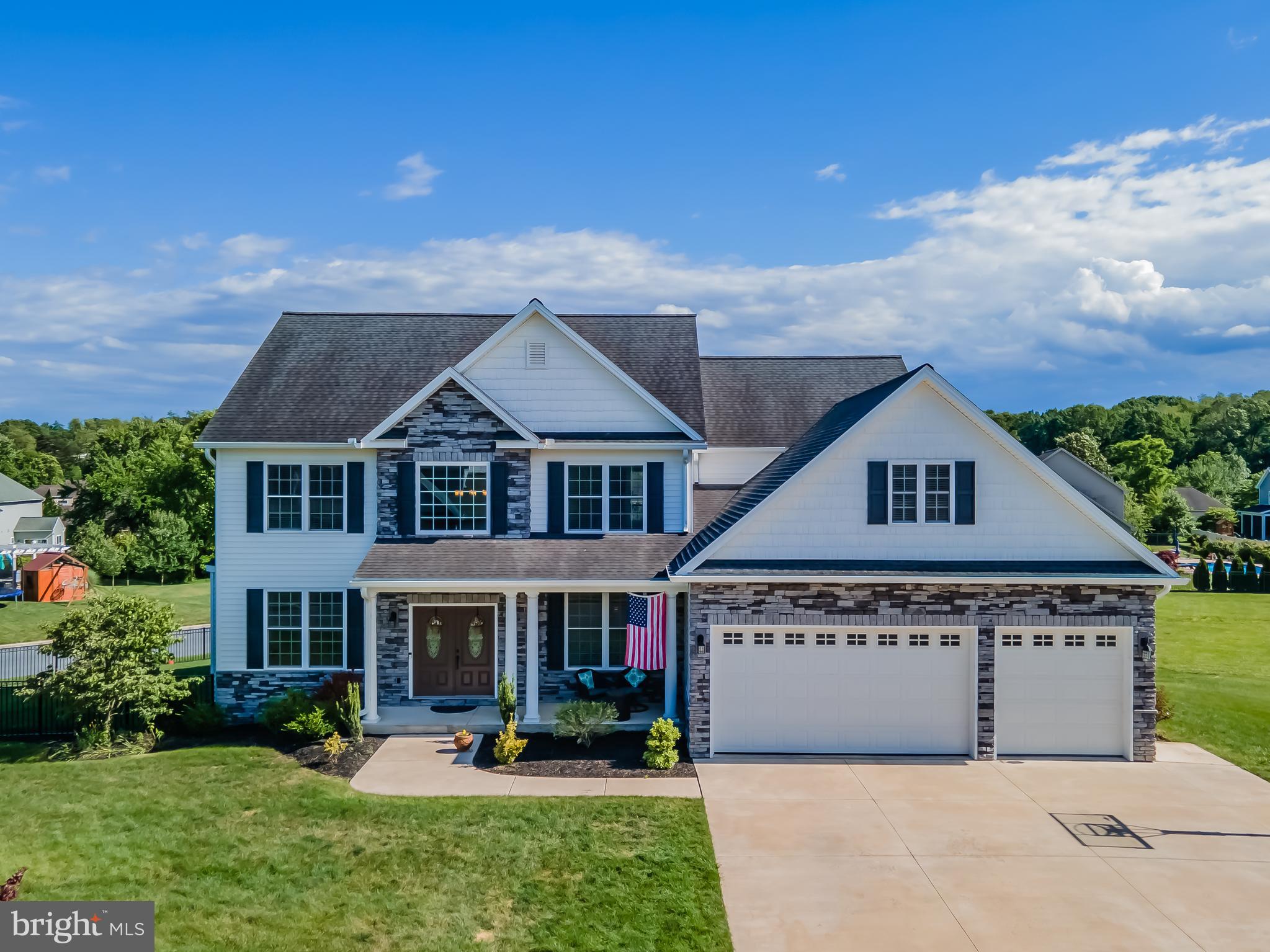 HAWKS LANDING - Residential