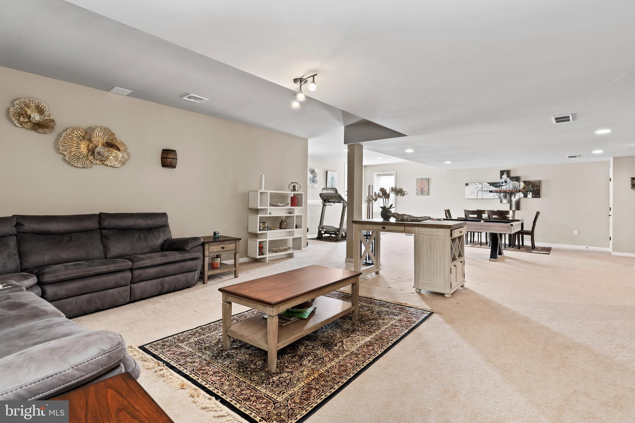 HAWKS LANDING - Residential