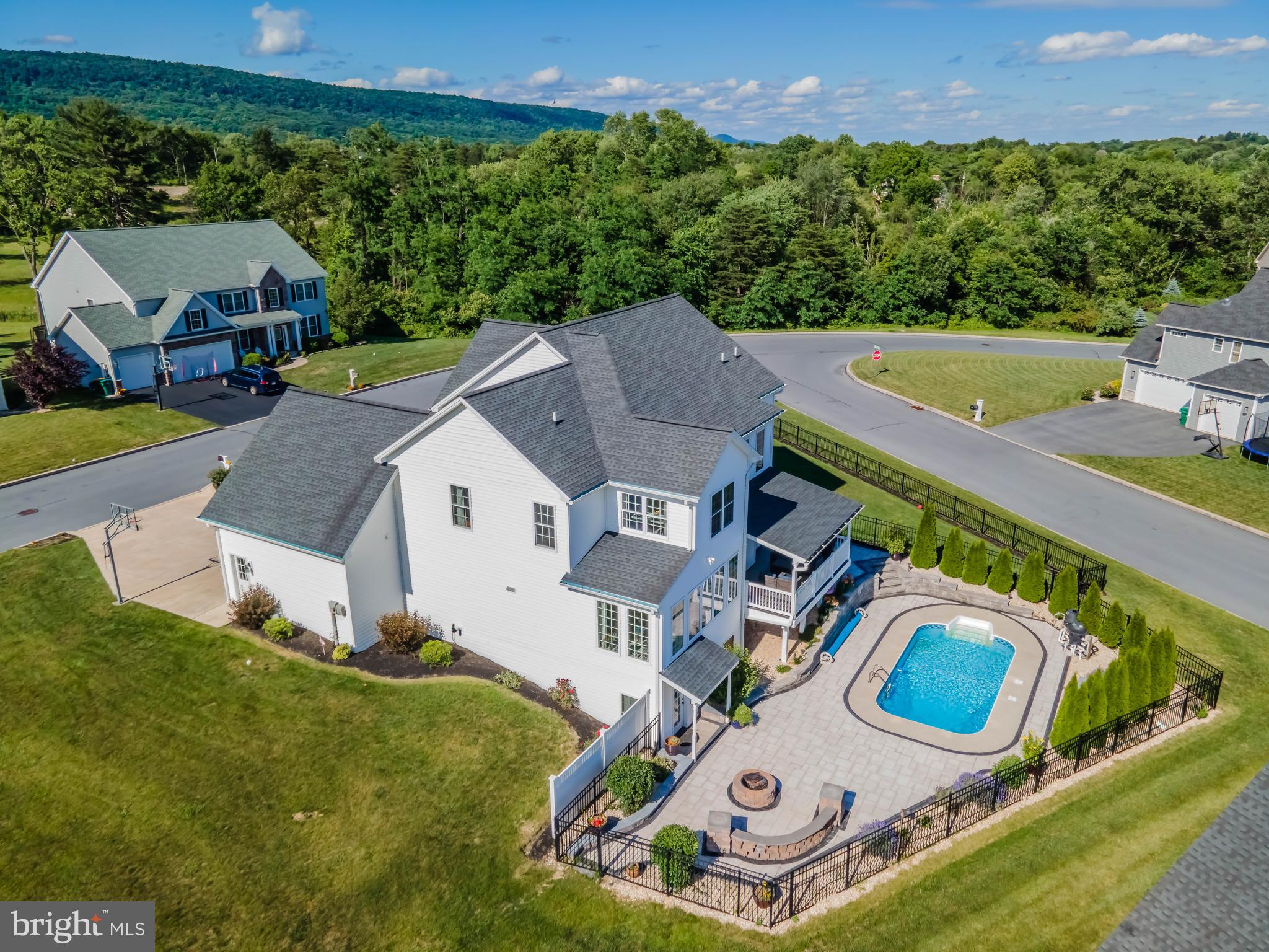 HAWKS LANDING - Residential