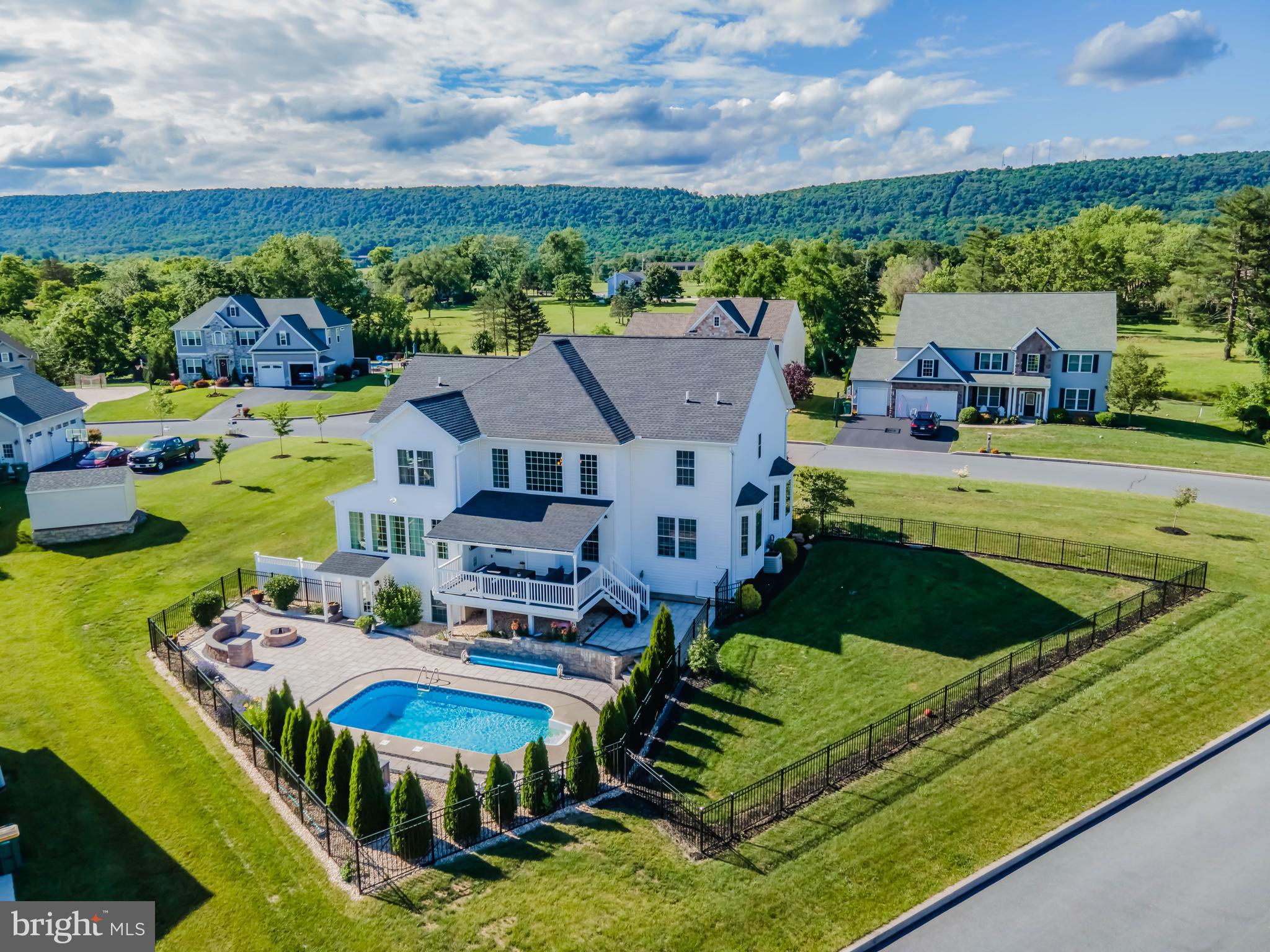 HAWKS LANDING - Residential