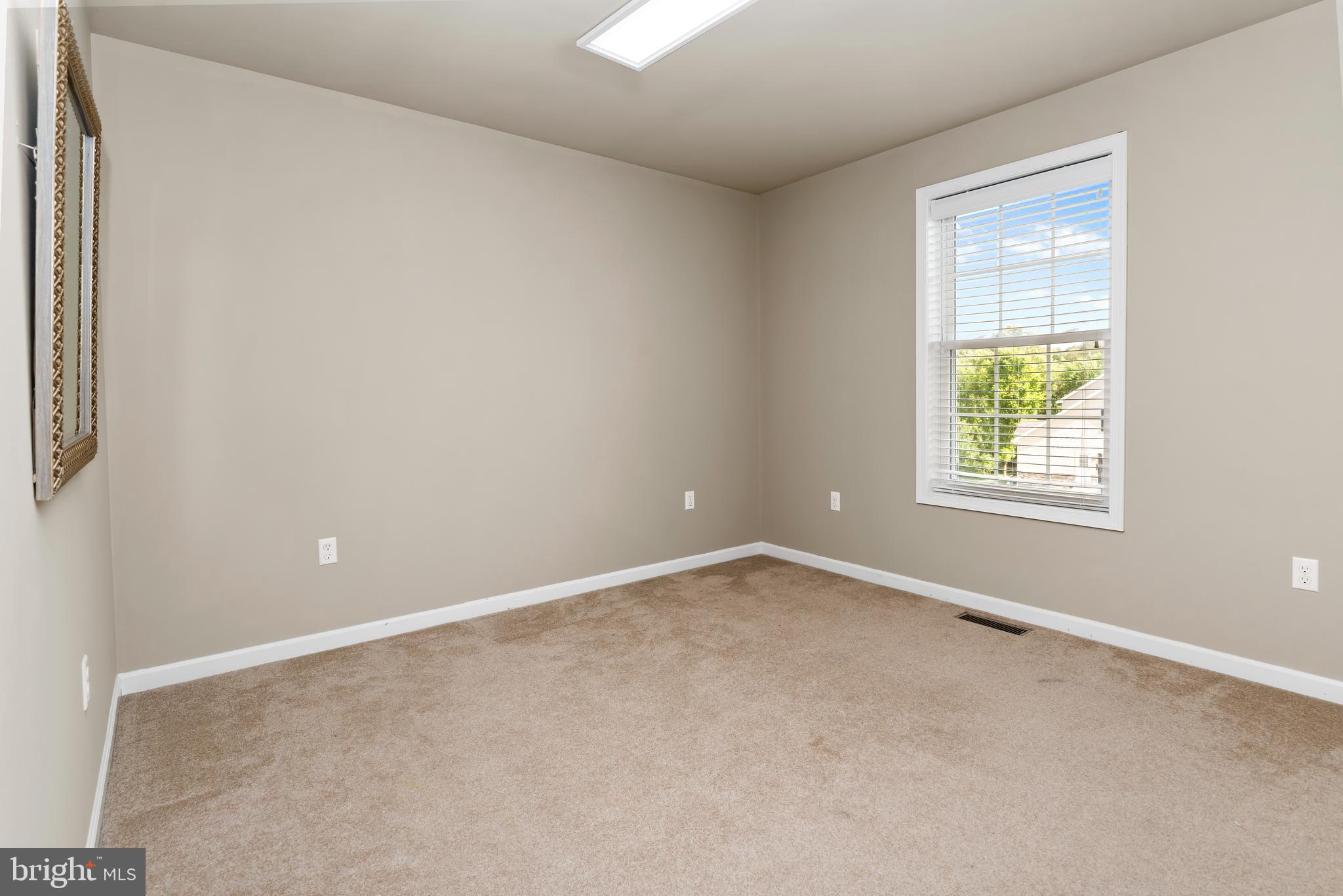 HAWKS LANDING - Residential