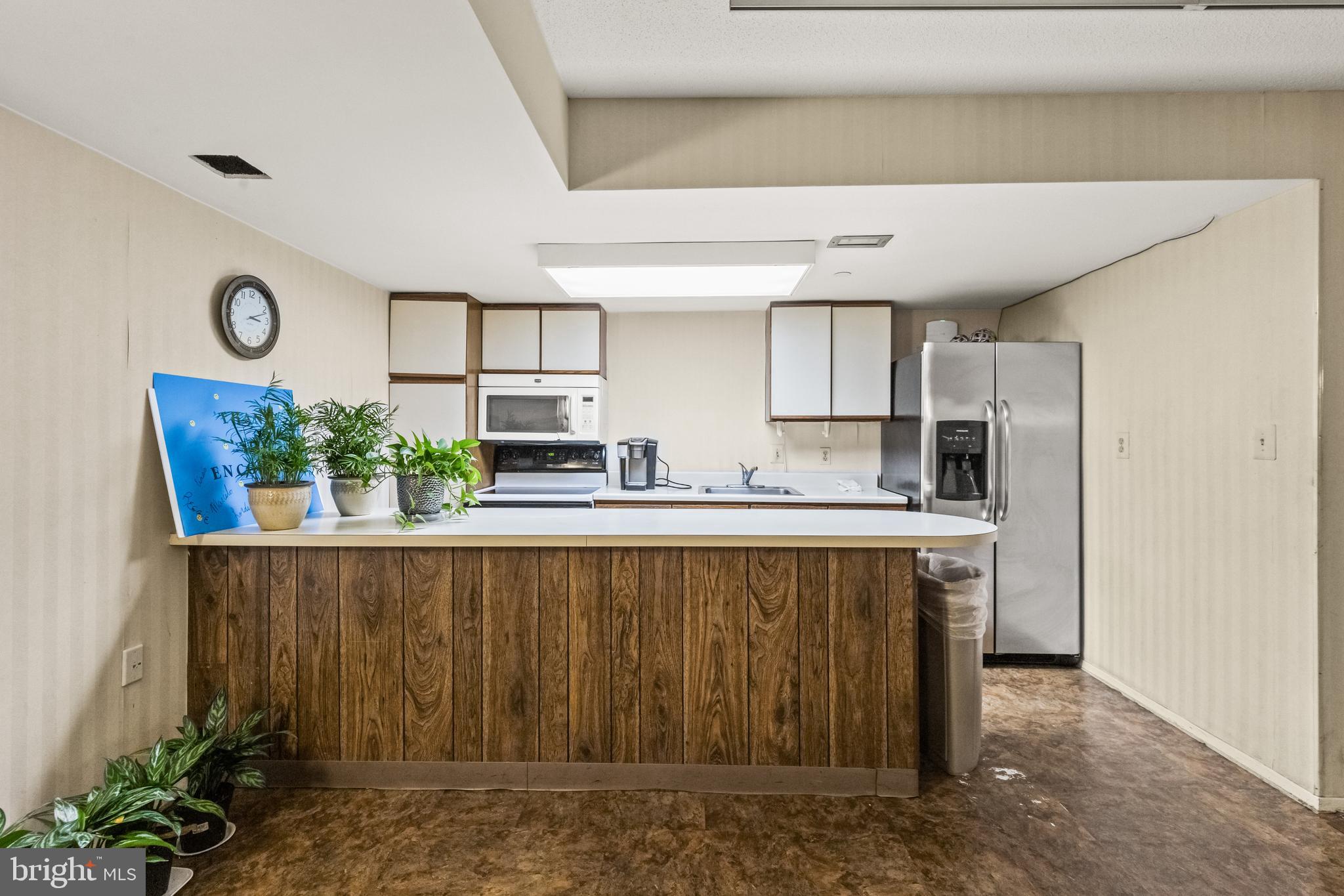 ENCORE OF MCLEAN - Residential Lease