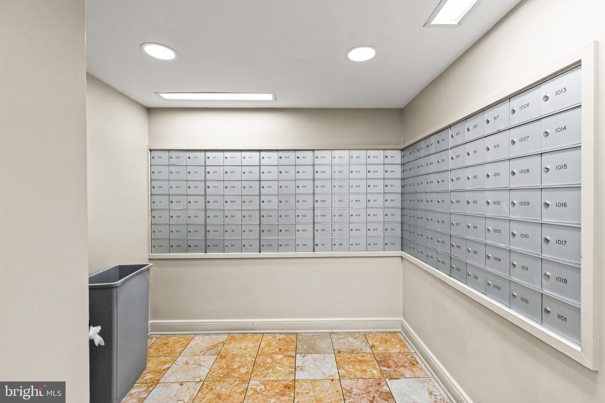 ENCORE OF MCLEAN - Residential Lease