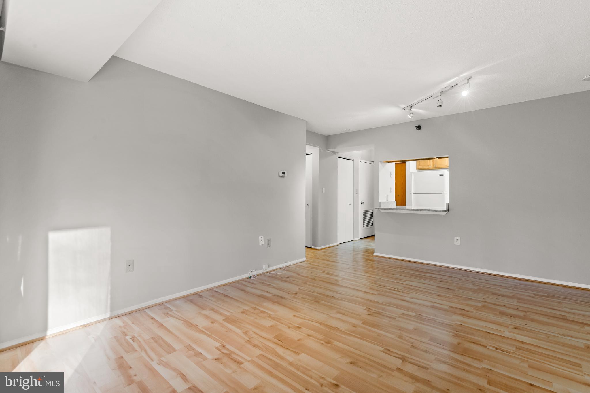 ENCORE OF MCLEAN - Residential Lease