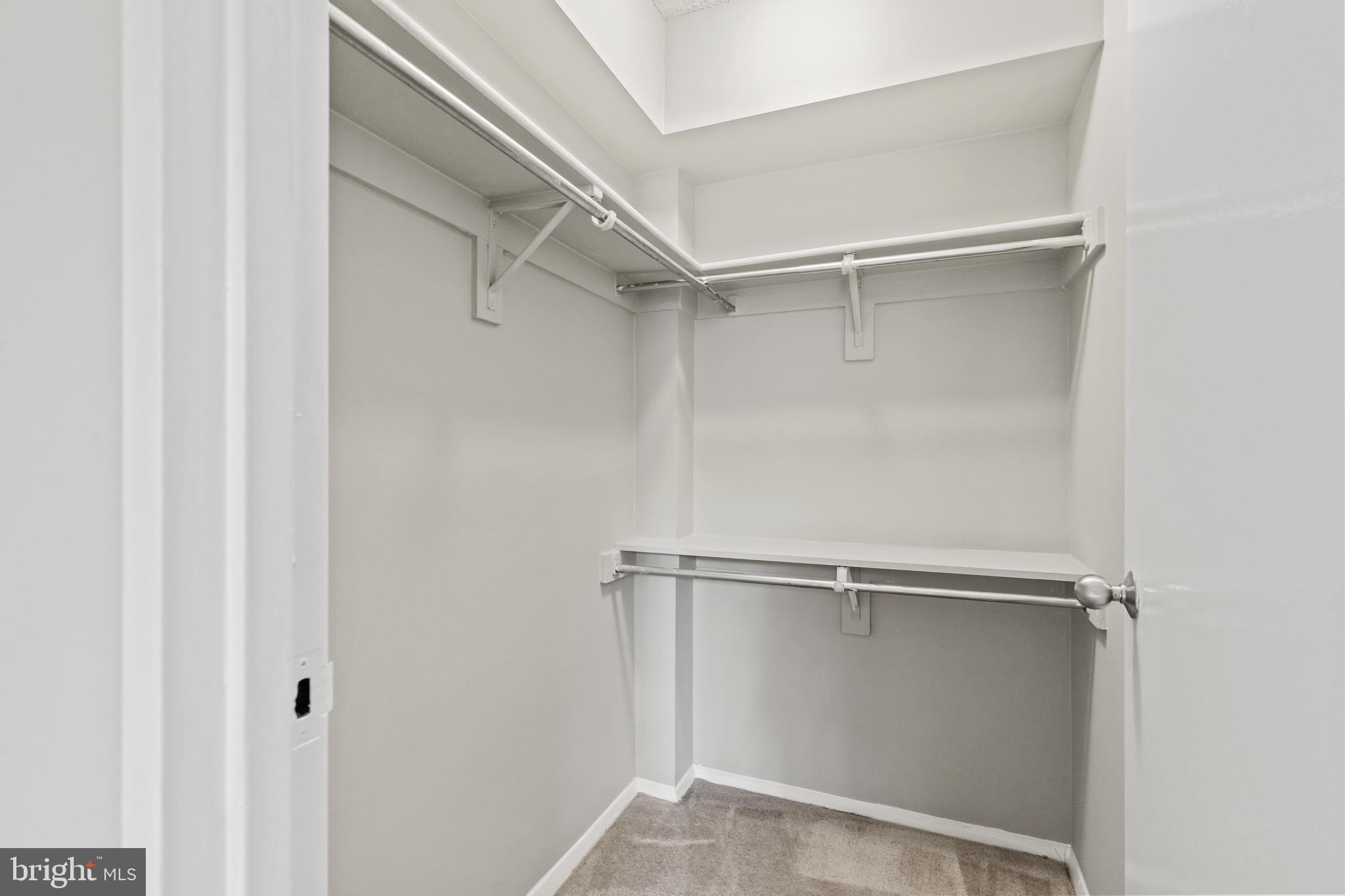 ENCORE OF MCLEAN - Residential Lease