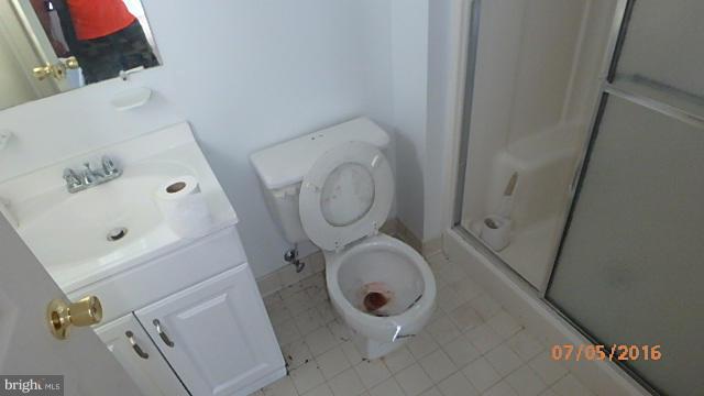 CROMWELL FOUNTAIN - Residential