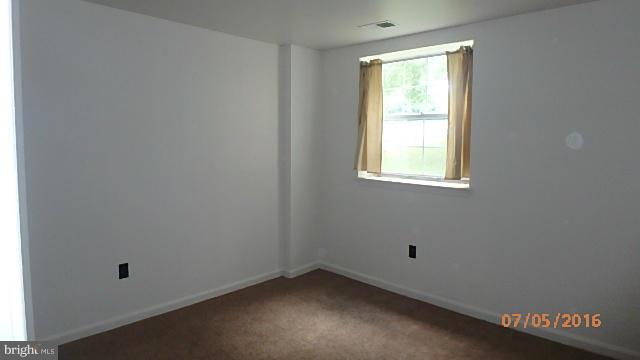 CROMWELL FOUNTAIN - Residential