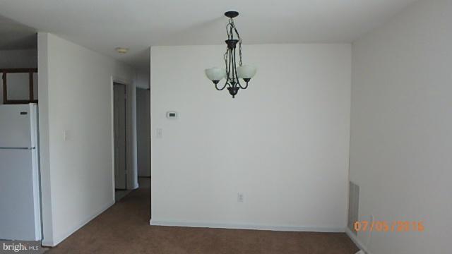 CROMWELL FOUNTAIN - Residential