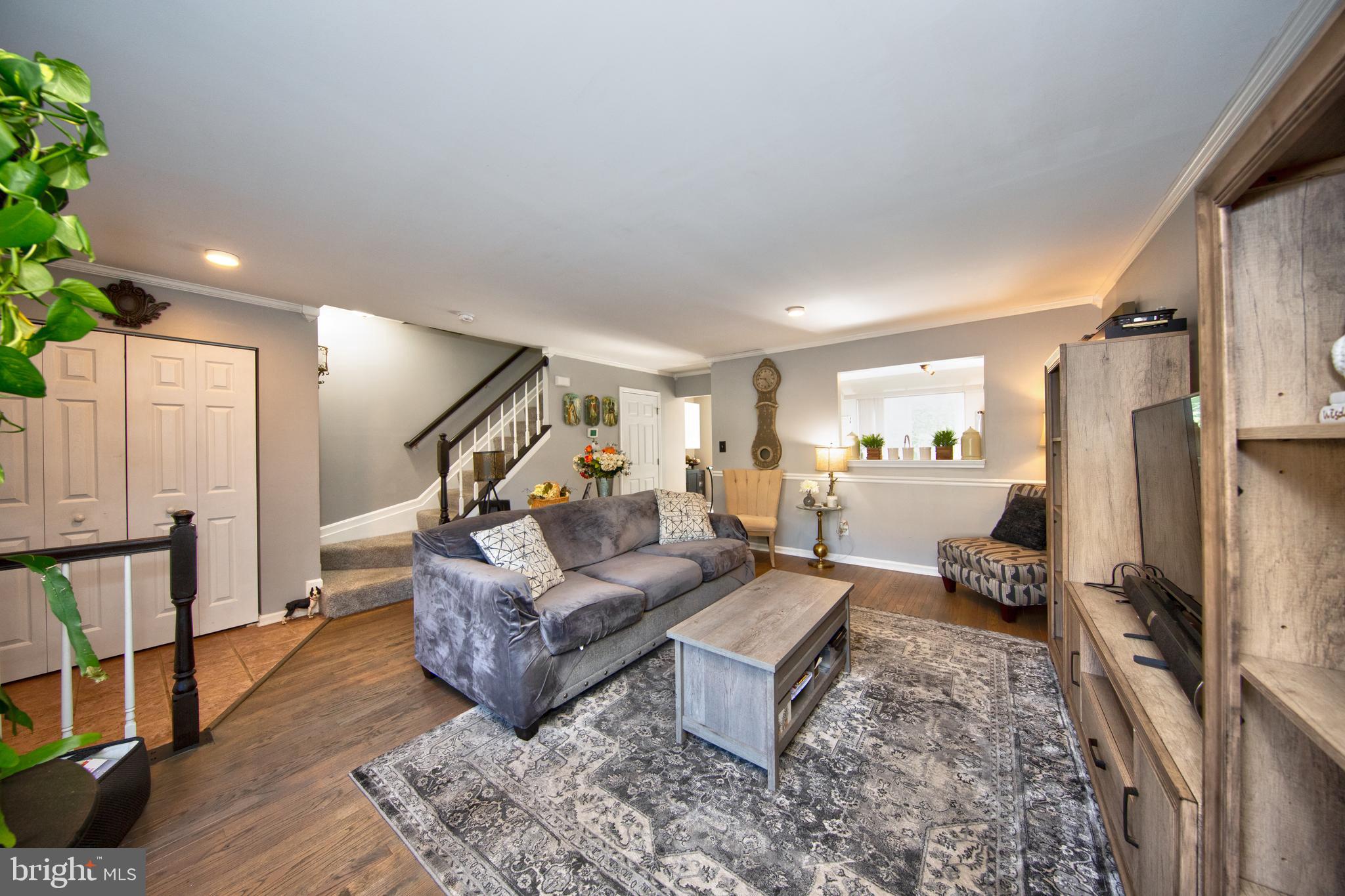 1450 PRIMROSE PLACE