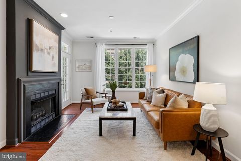 Photo of 2330 14th Street N #308, ARLINGTON, VA 22201 (MLS # VAAR2075390)