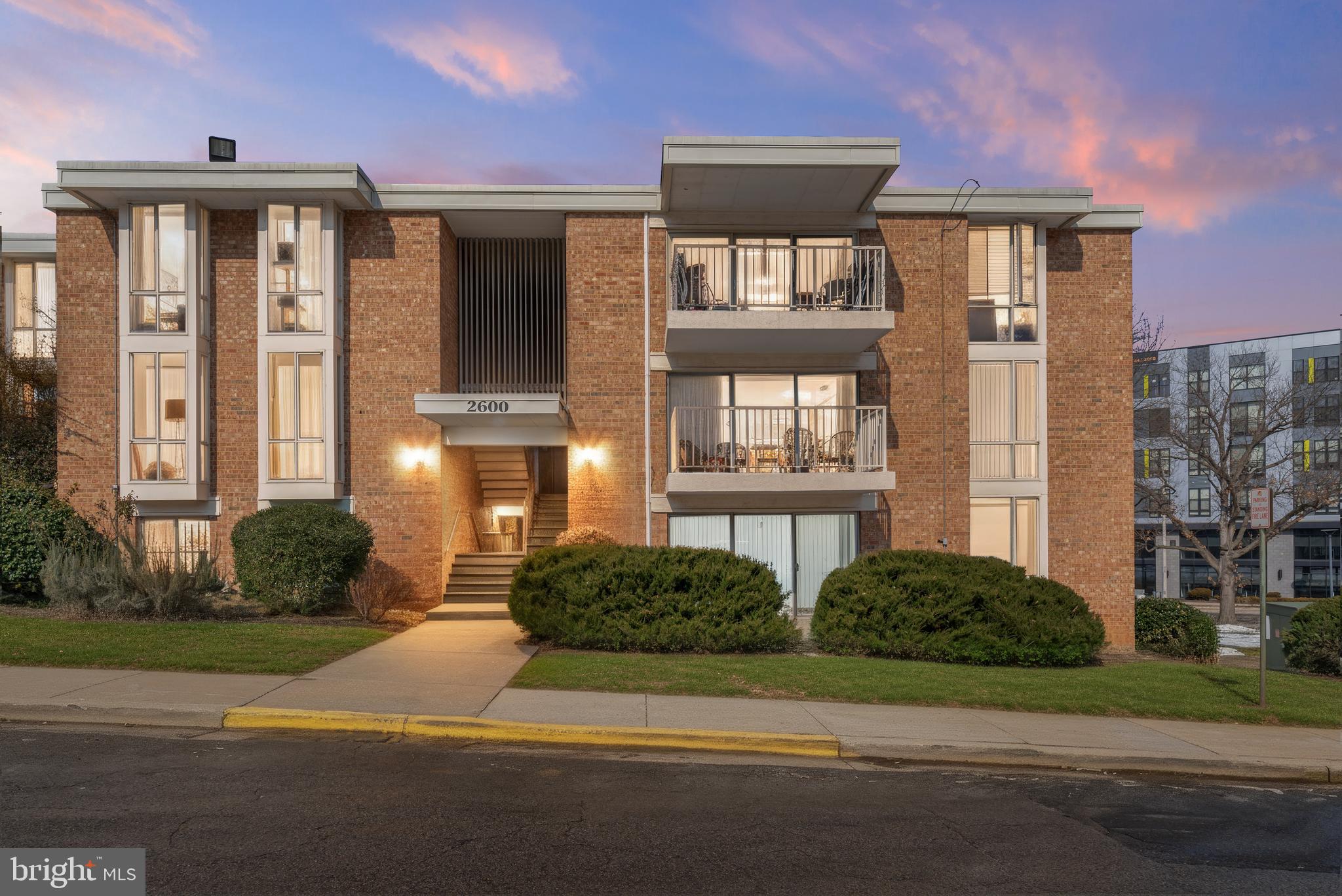 2600 INDIAN DRIVE 2C