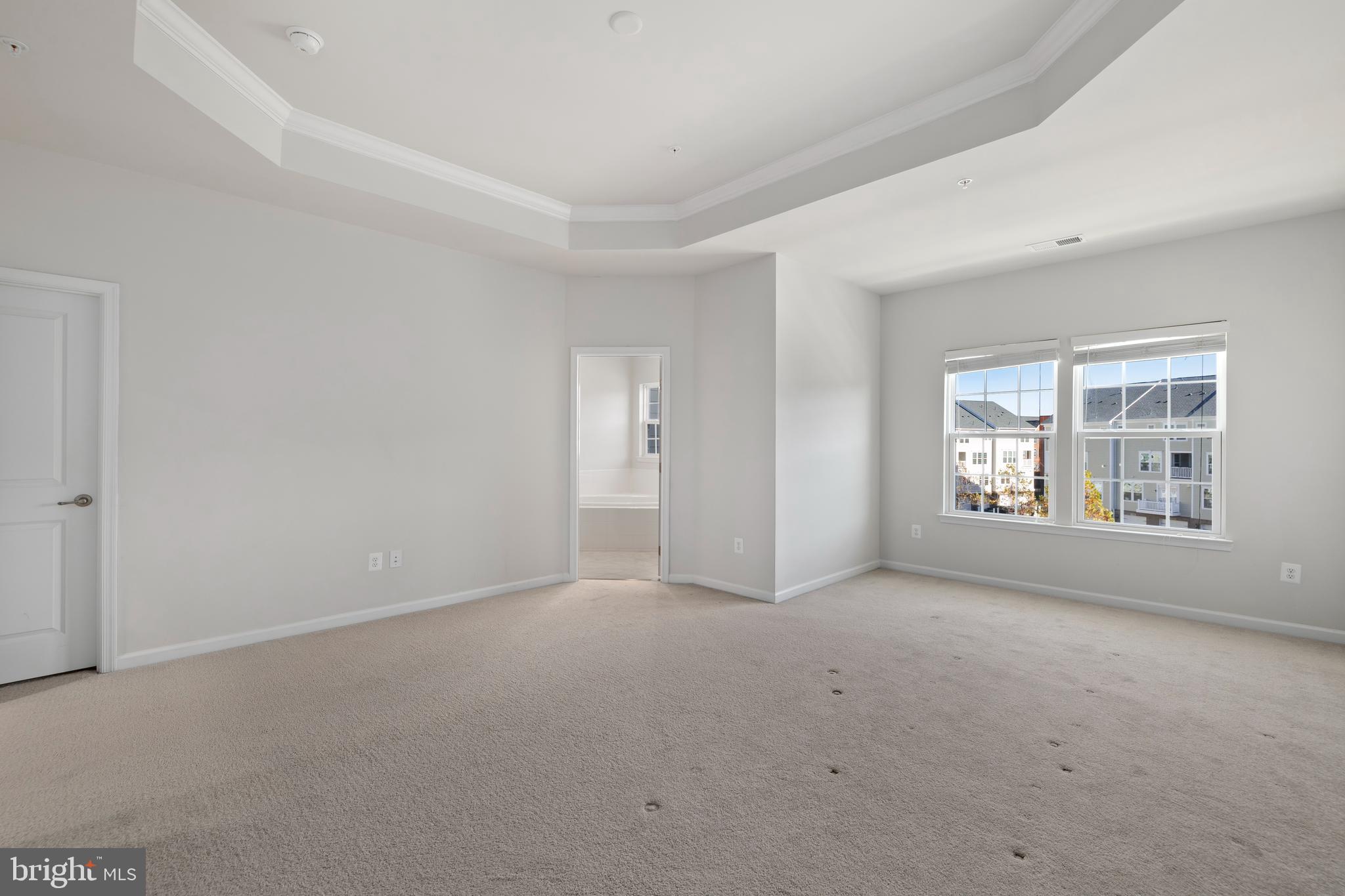 DISCOVERY SQUARE - Residential