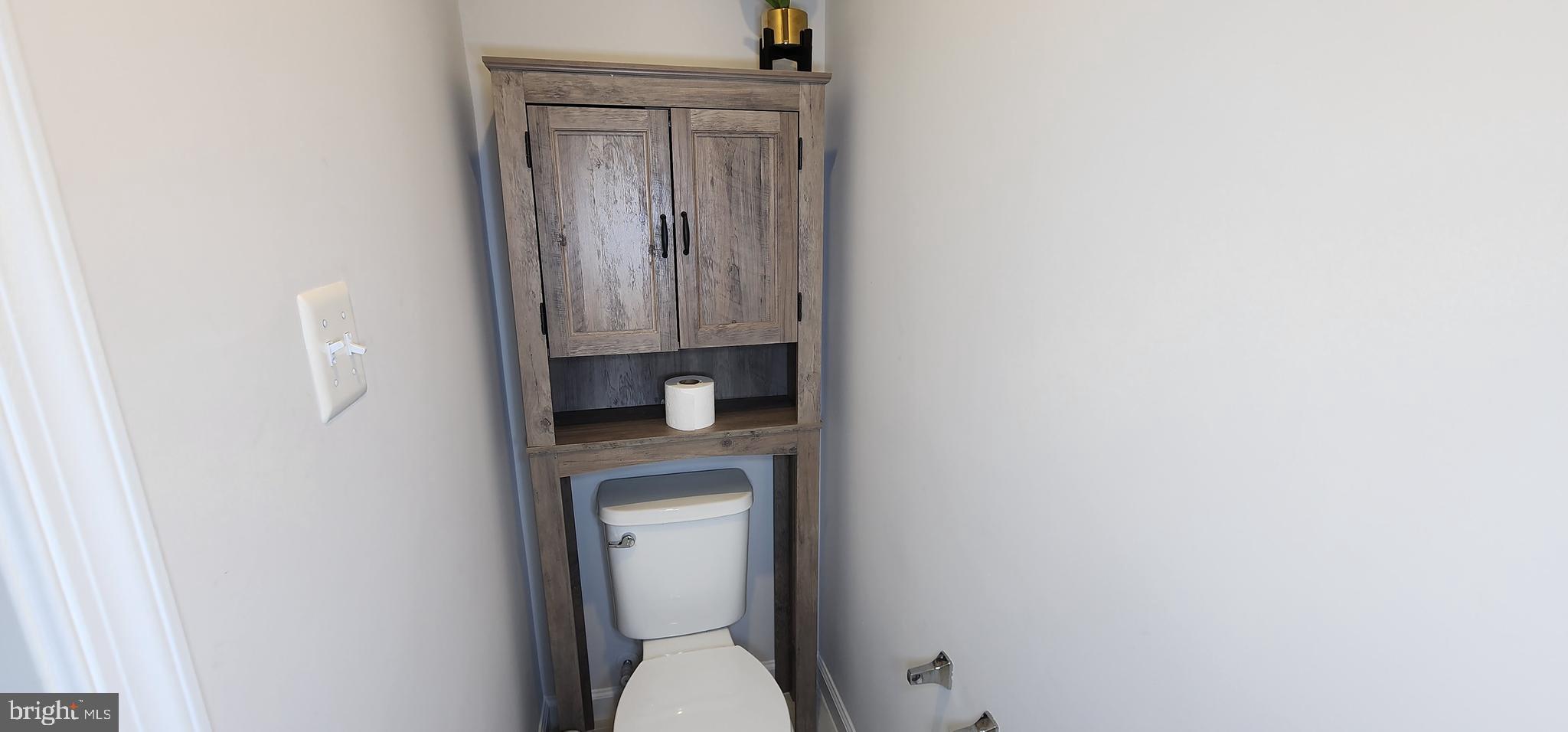 GLENN DALE CROSSING - Residential Lease