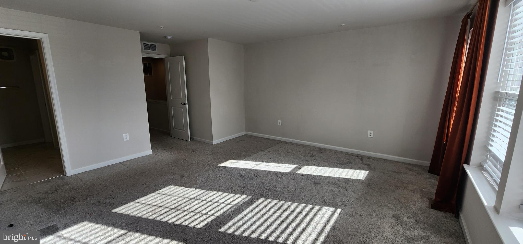 GLENN DALE CROSSING - Residential Lease