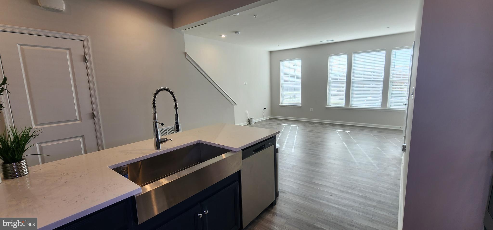 GLENN DALE CROSSING - Residential Lease