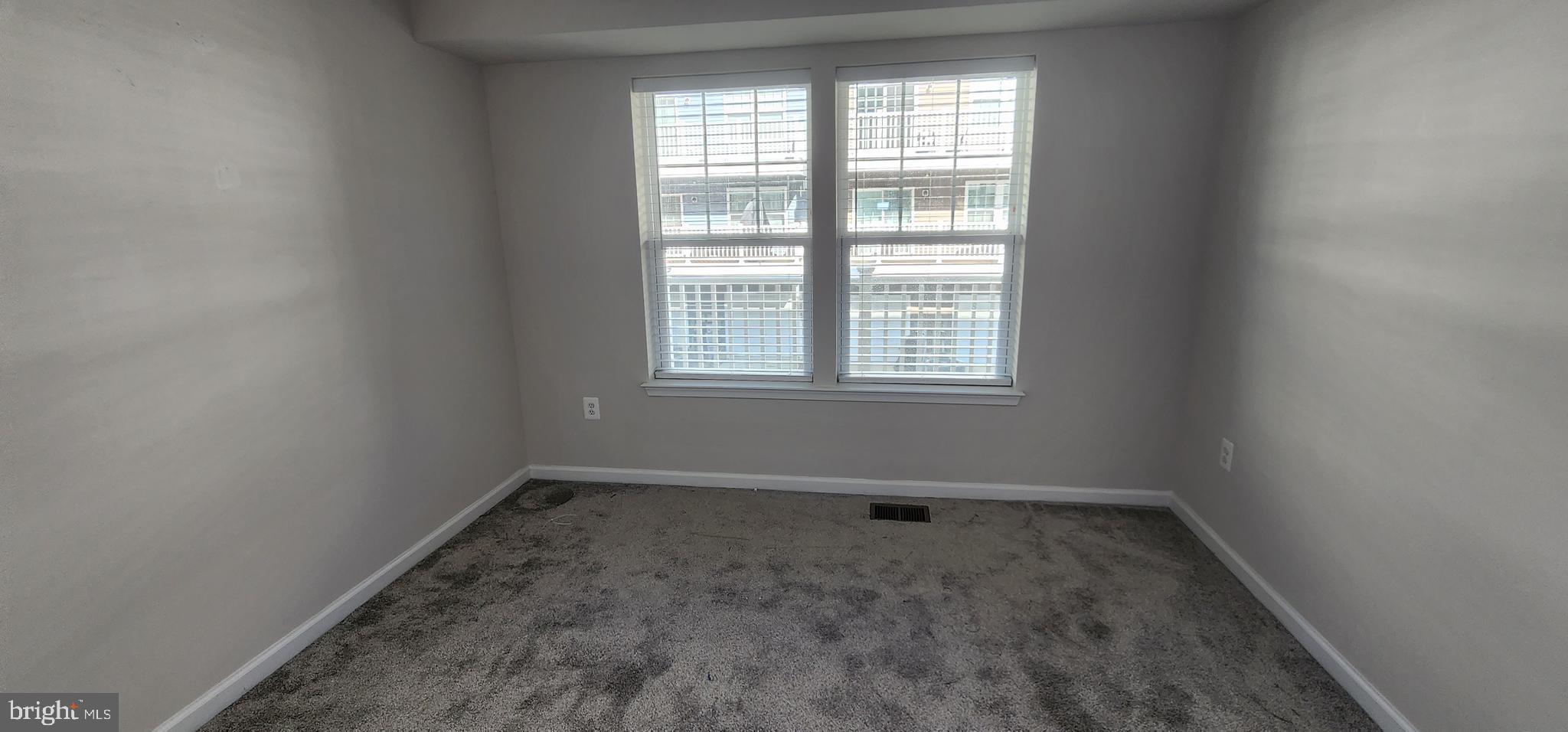 GLENN DALE CROSSING - Residential Lease