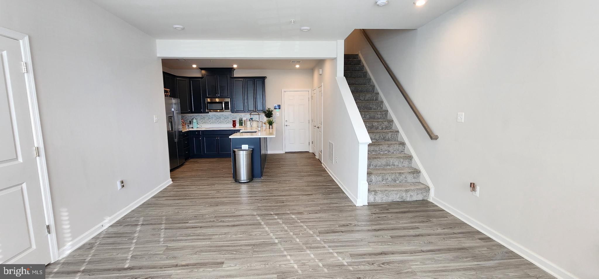 GLENN DALE CROSSING - Residential Lease