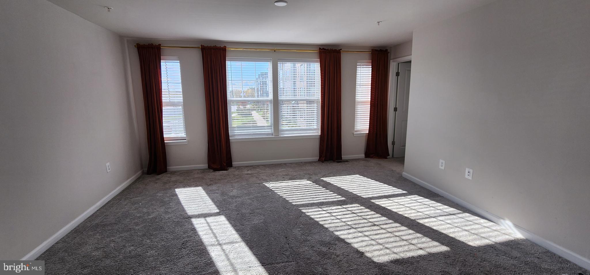 GLENN DALE CROSSING - Residential Lease