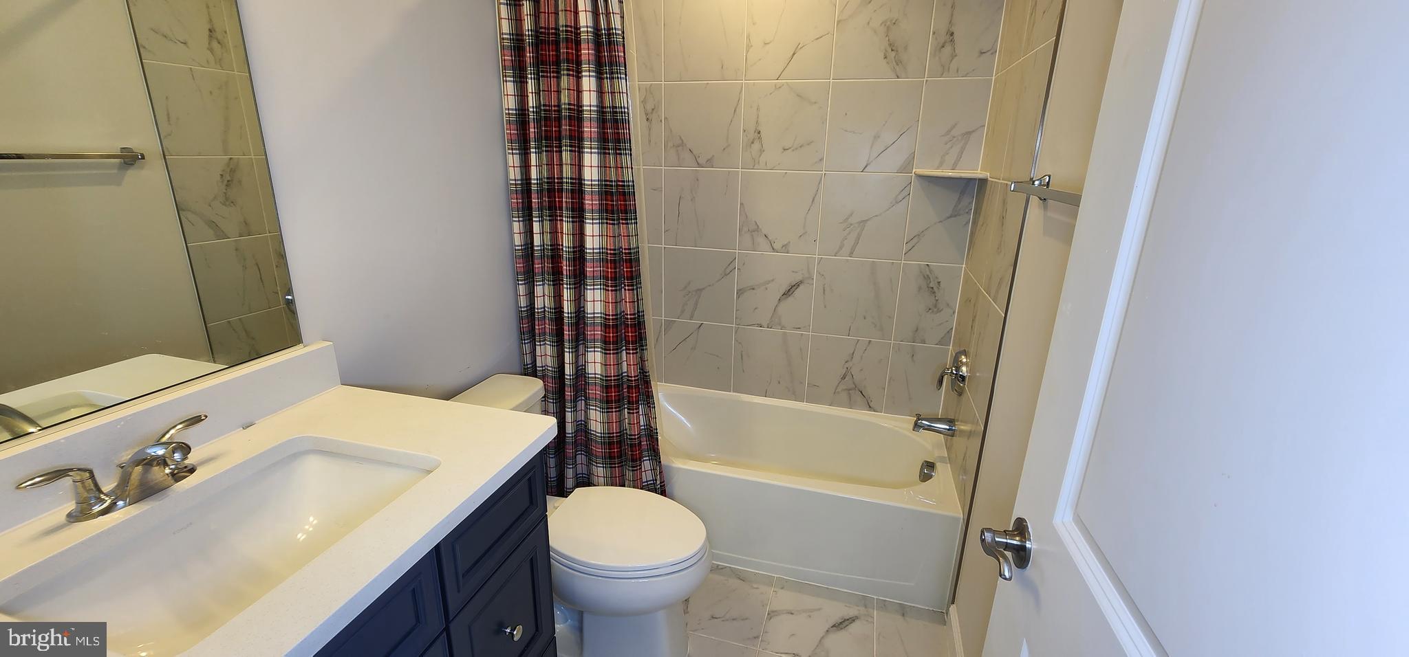 GLENN DALE CROSSING - Residential Lease