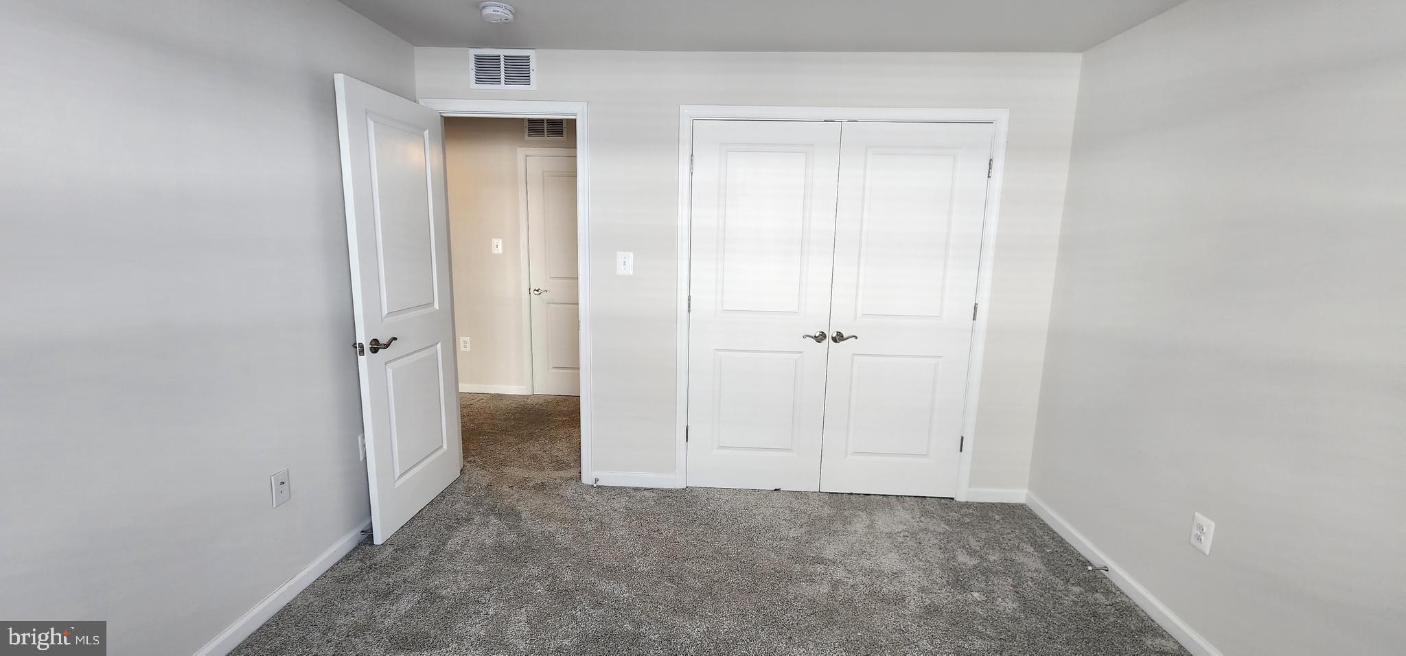 GLENN DALE CROSSING - Residential Lease