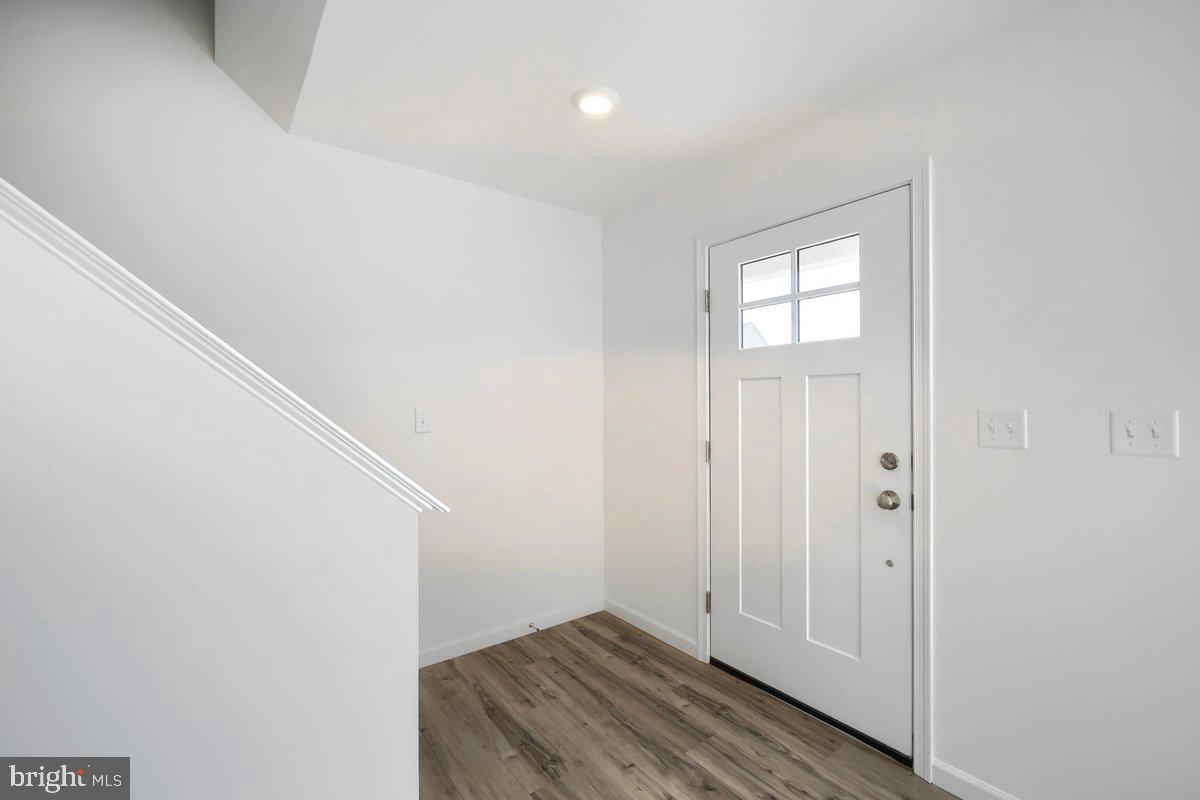 STONE MILL ESTATES - Residential