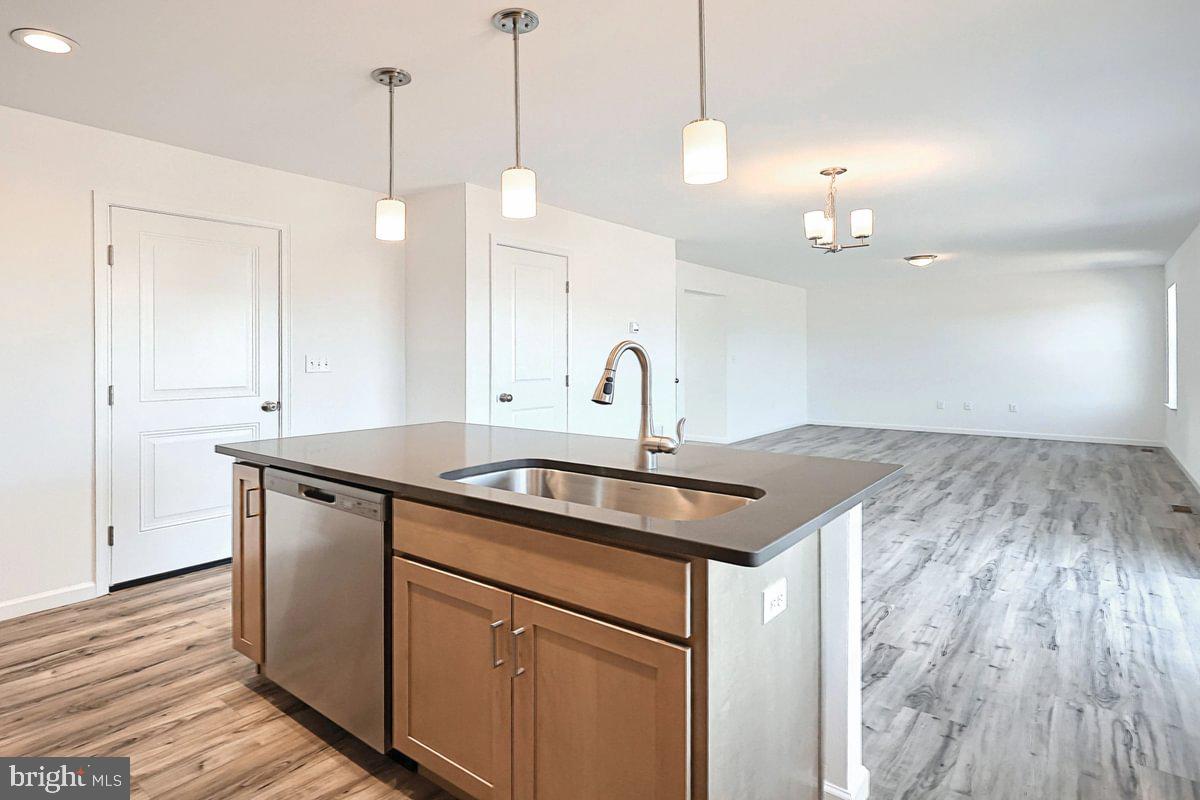 STONE MILL ESTATES - Residential