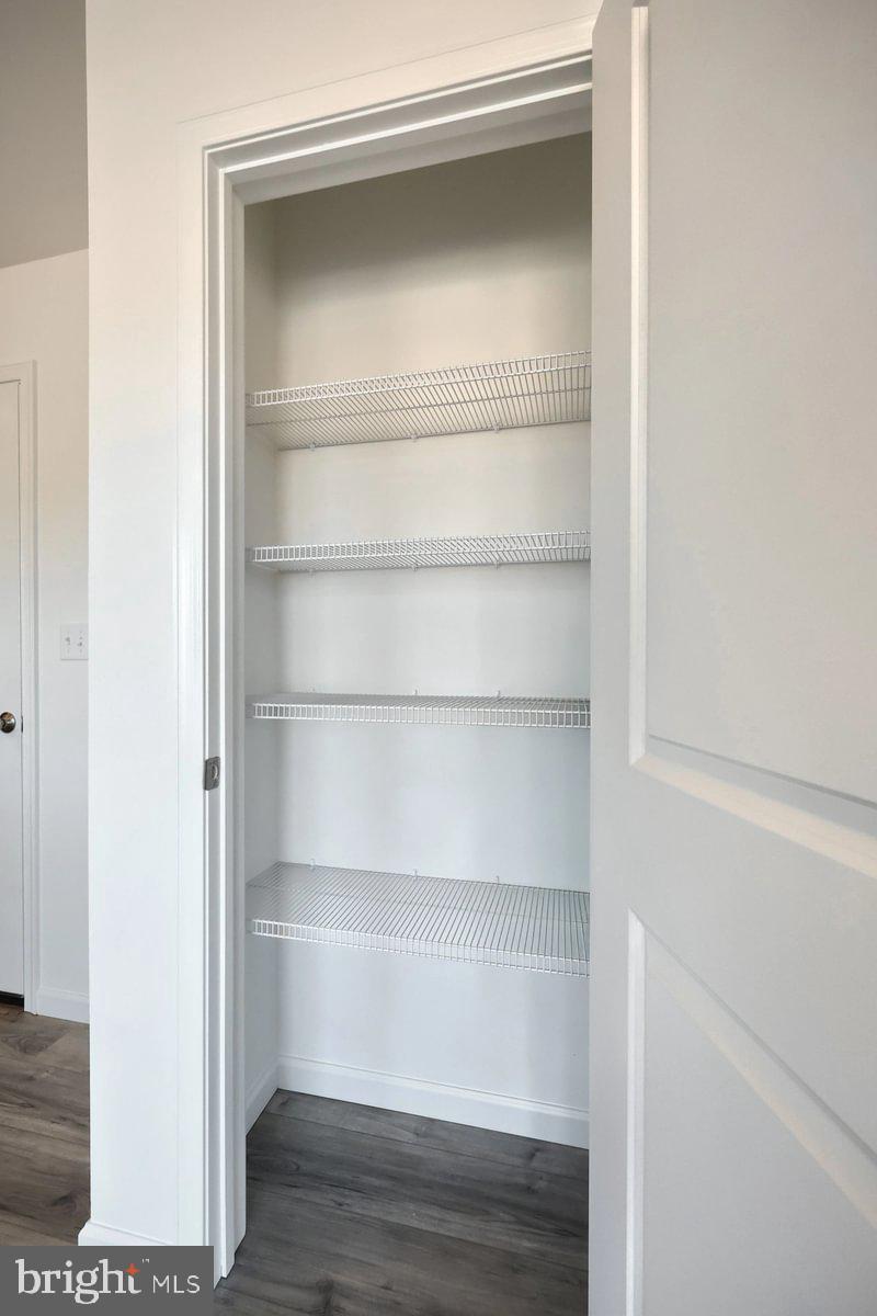 STONE MILL ESTATES - Residential