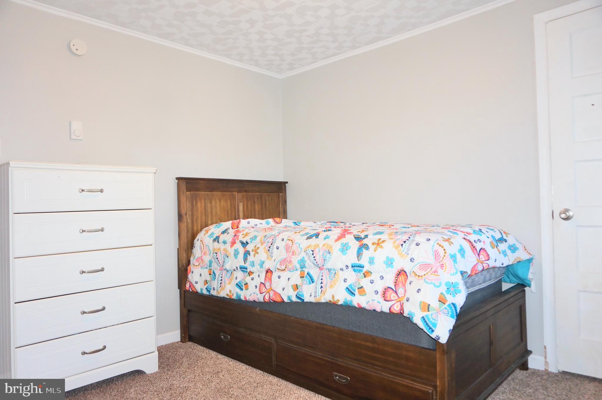 MILLERSBURG - Residential