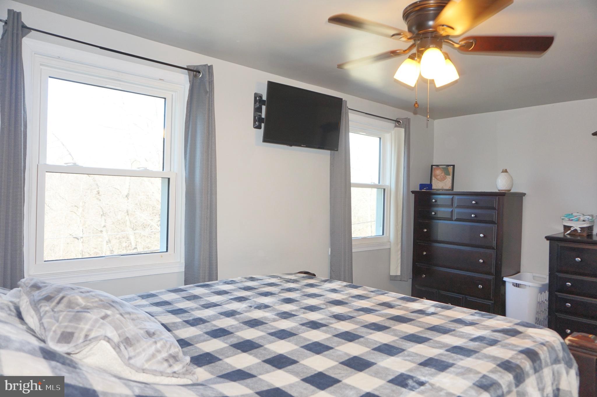 MILLERSBURG - Residential