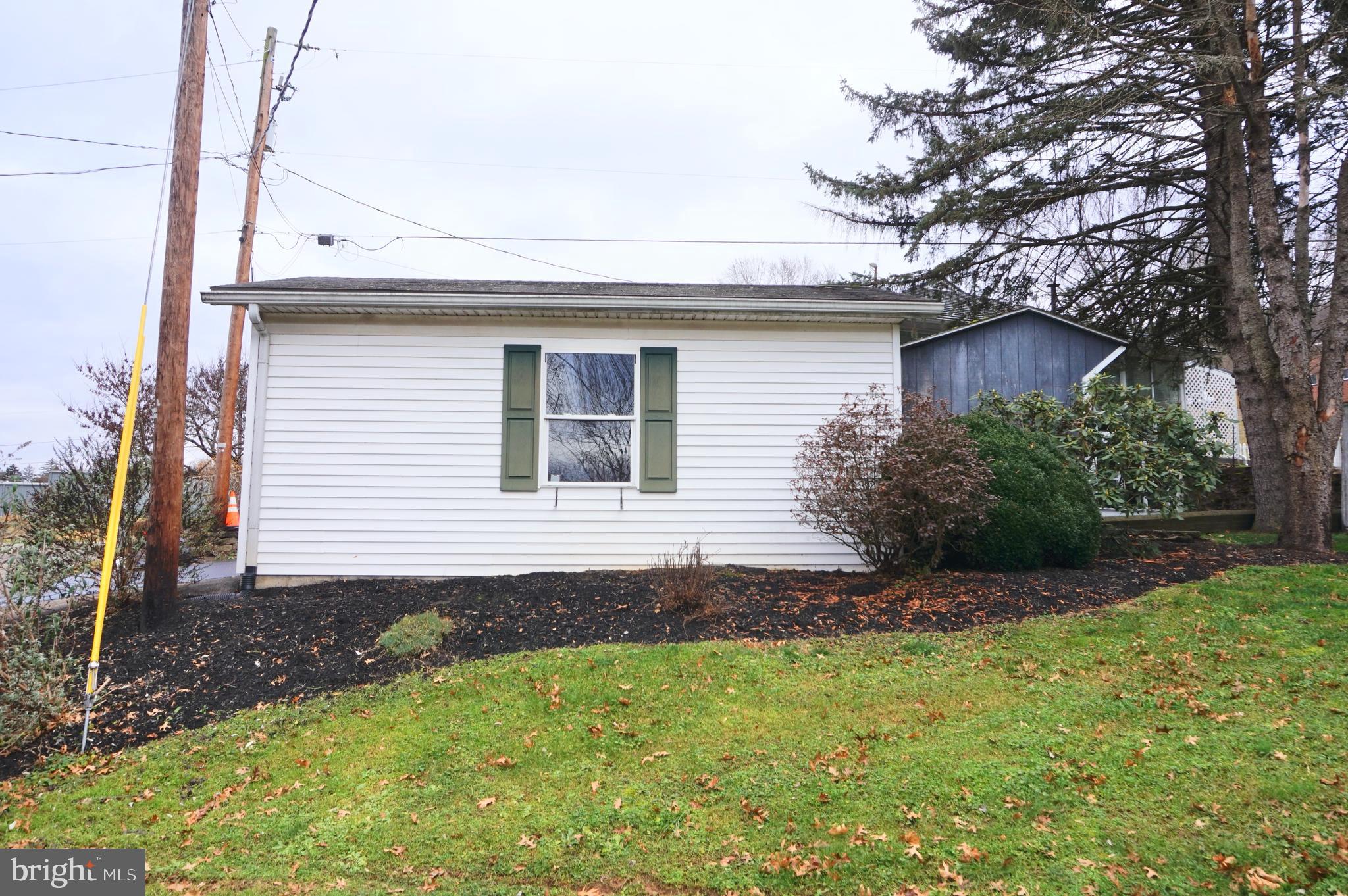 MILLERSBURG - Residential