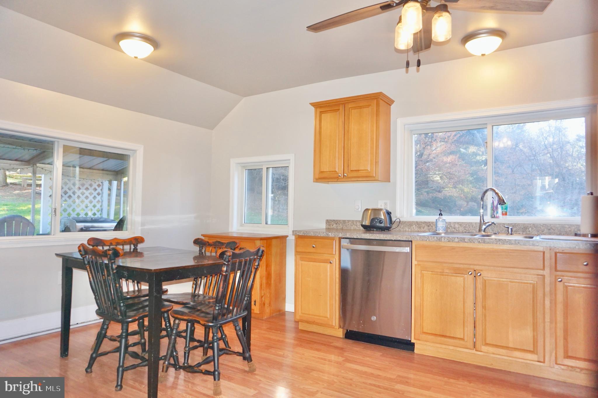 MILLERSBURG - Residential