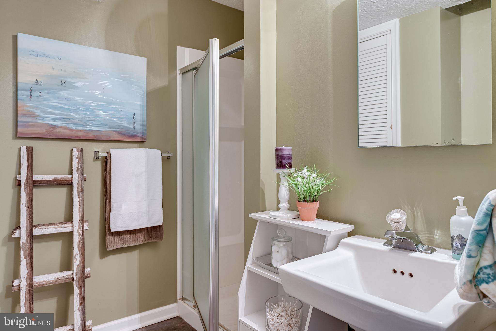 NEWINGTON HEIGHTS - Residential