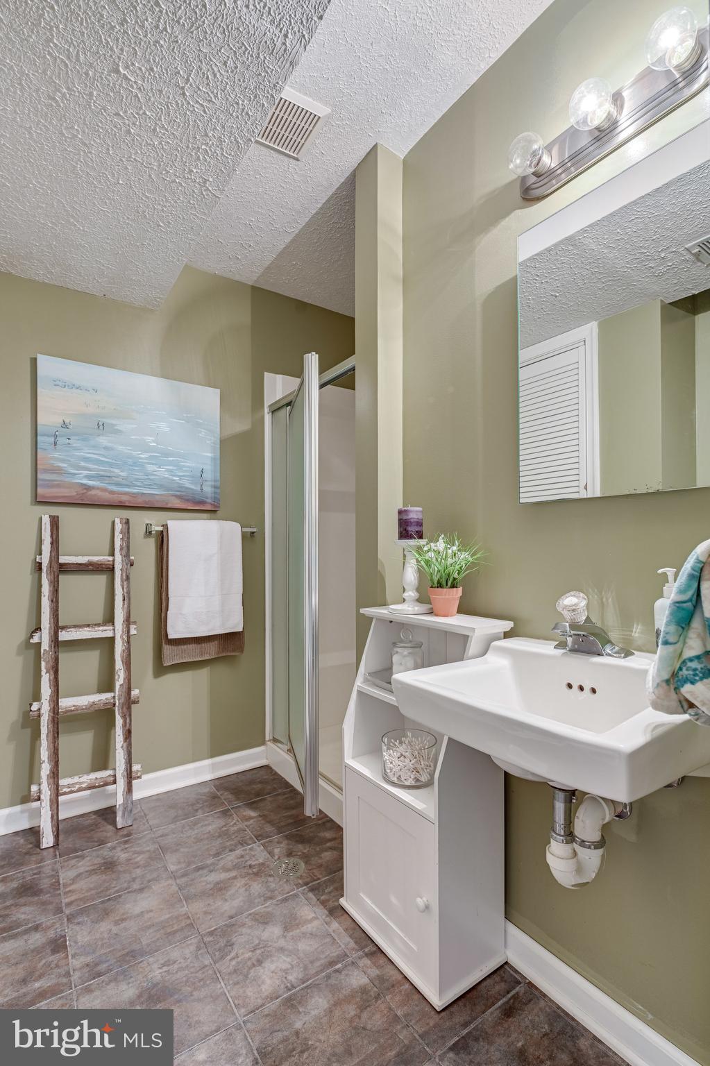 NEWINGTON HEIGHTS - Residential