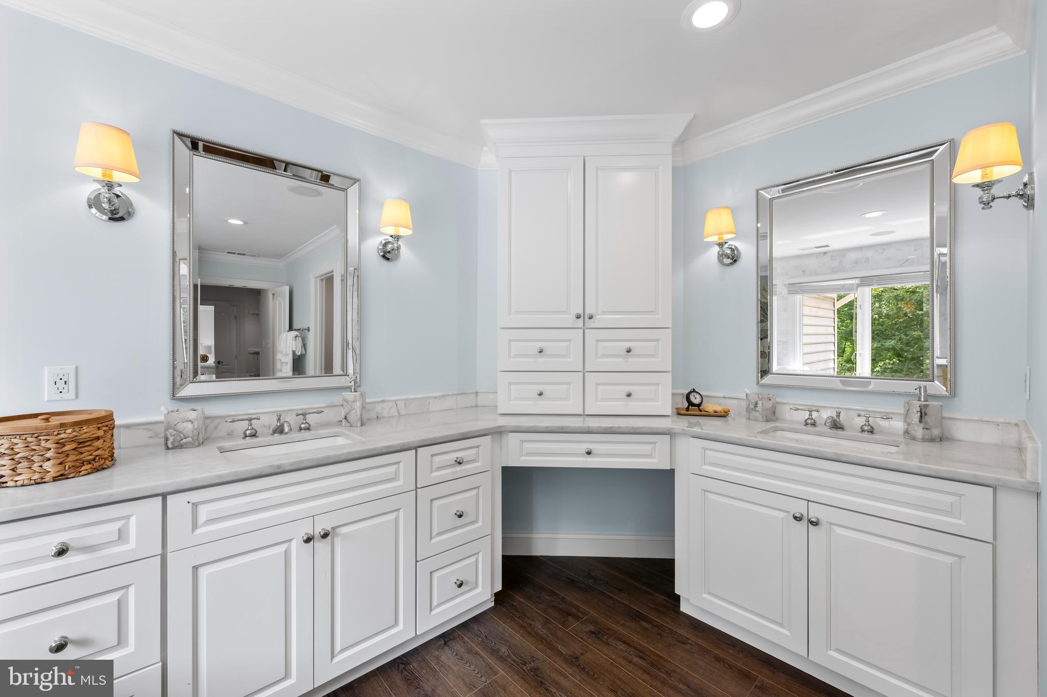 ESTATES AT LONGWOOD - Residential