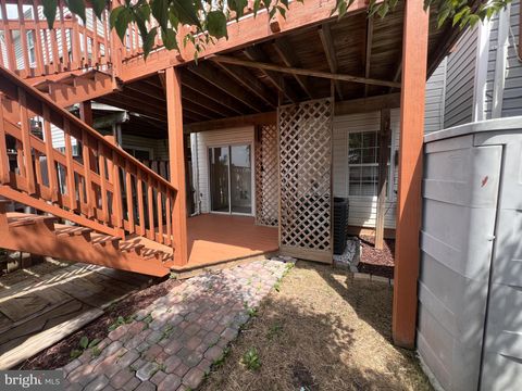 8871 DUNSTABLE LOOP BRISTOW VA 20136