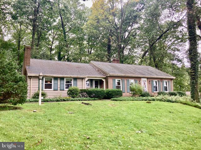Photo of 120 Oakridge Drive, NEW HOLLAND, PA 17557 (MLS # PALA2097738)