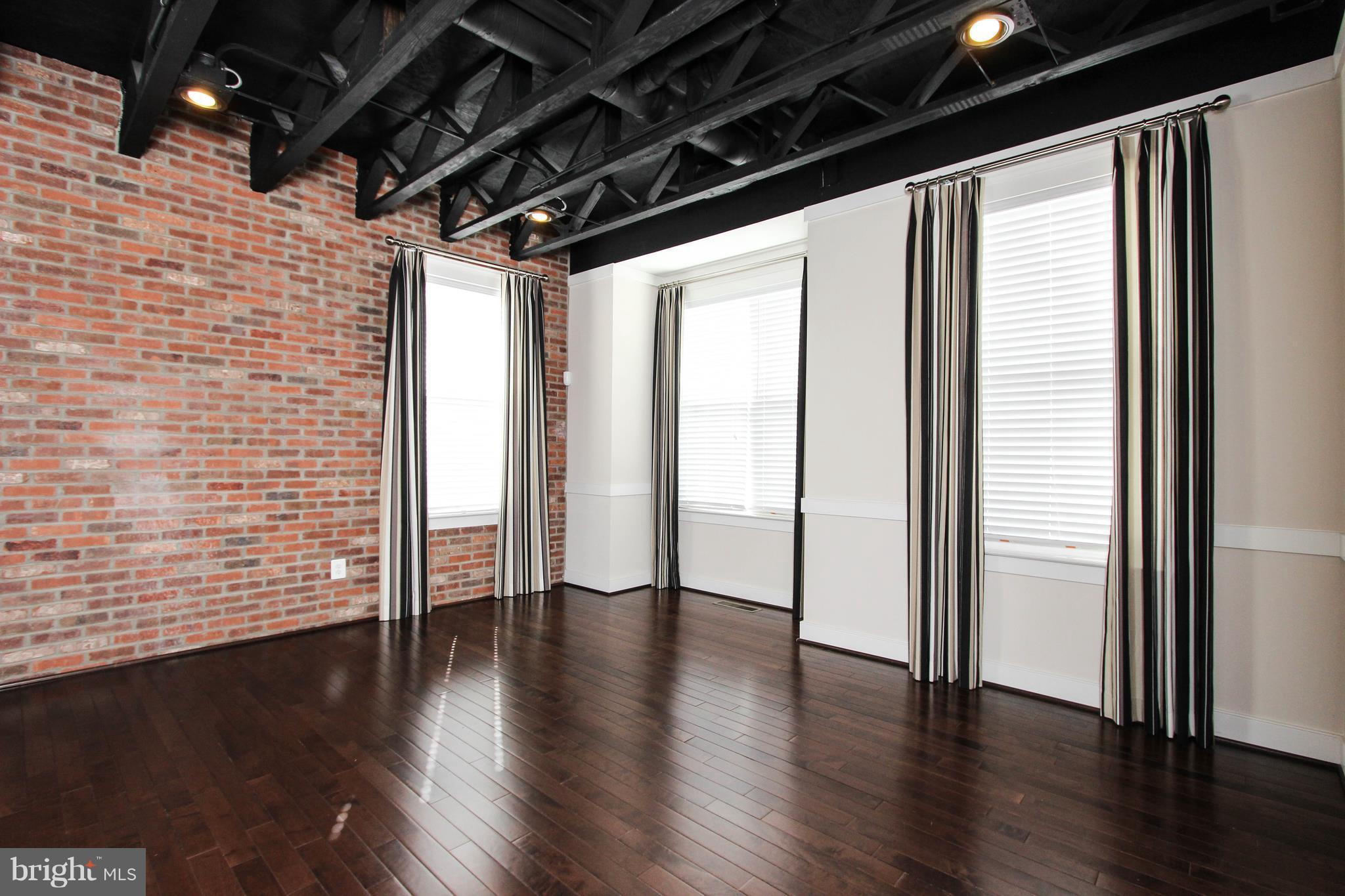 WOODSTREAM - Residential