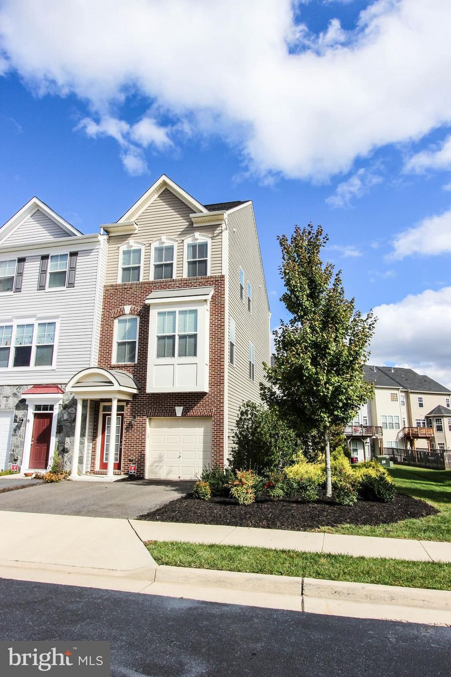 Former Model Home.  This home offers an open feel the moment you walk in.  Kitchen has been Upgraded with Granite Counters and a Stainless Steel Appliance Package. Top of the line options through out the house from top to bottom. Over size lot with a landscape like no other.  Great location - close to commuter lot, stores, restaurants, I-95, and HOV lanes. Great community with wonderful amenities!