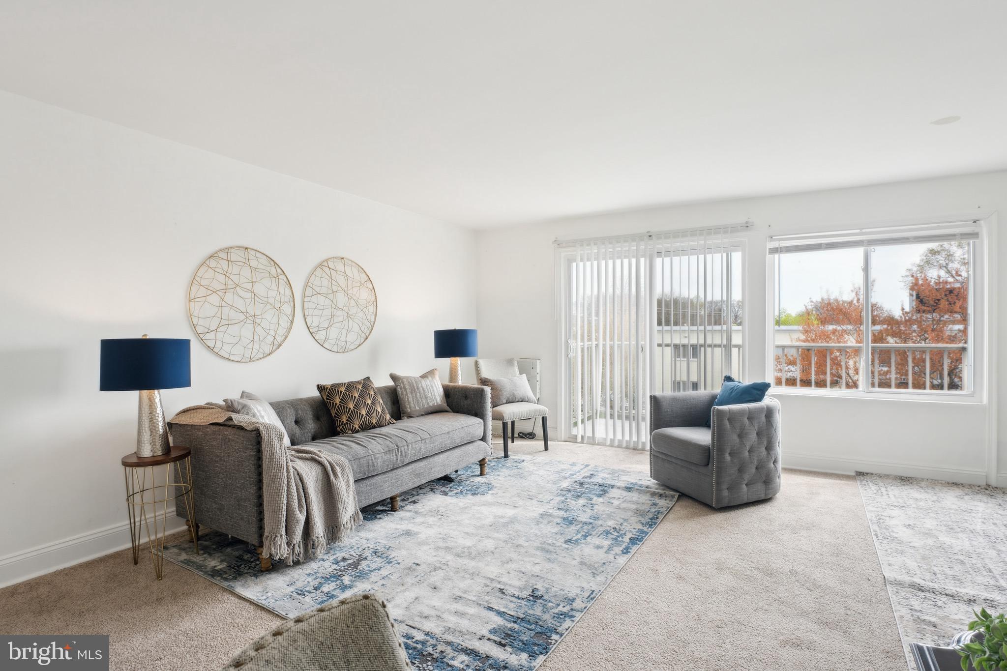 Price Reduced! Bring Highest and Best offers by noon Monday, May 26th . Large and spacious 1 Bedroom, 1 Bathroom Condominium unit. Open Floor plan with lots of natural light. White Kitchen with Brand new Glass top Stove. Large bedroom with a huge walk-in Closet and second closet. In Unit Laundry. 1 assigned parking space. Community Pool. Near shopping and less than 10 minutes from DC. Clean and ready for a new owner. Schedule a tour today!