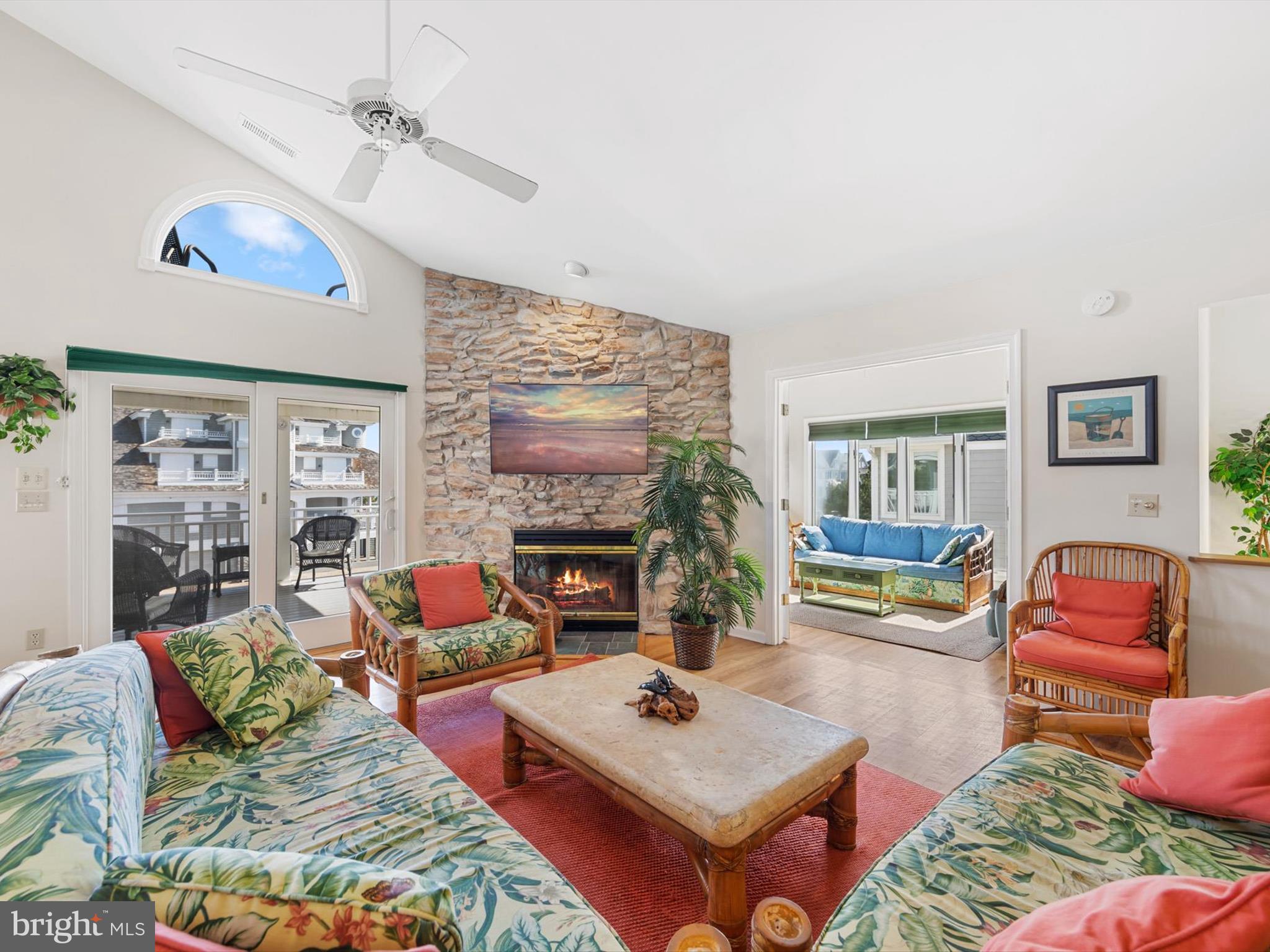 OCEAN RIDGE - Residential