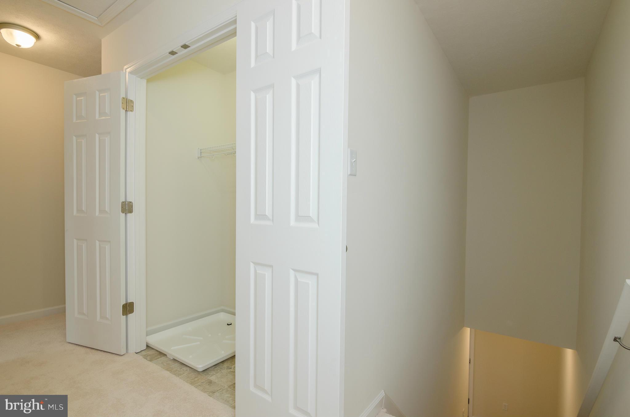 INWOOD VILLAGE - Residential