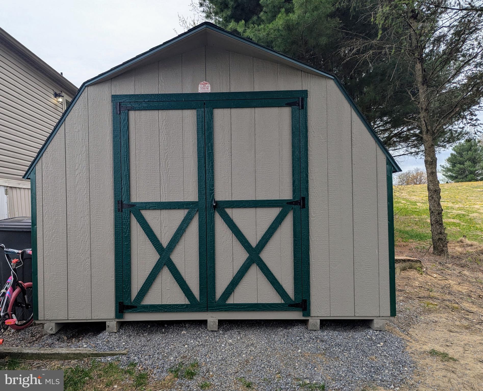 PLEASANT HILLS TR - Residential