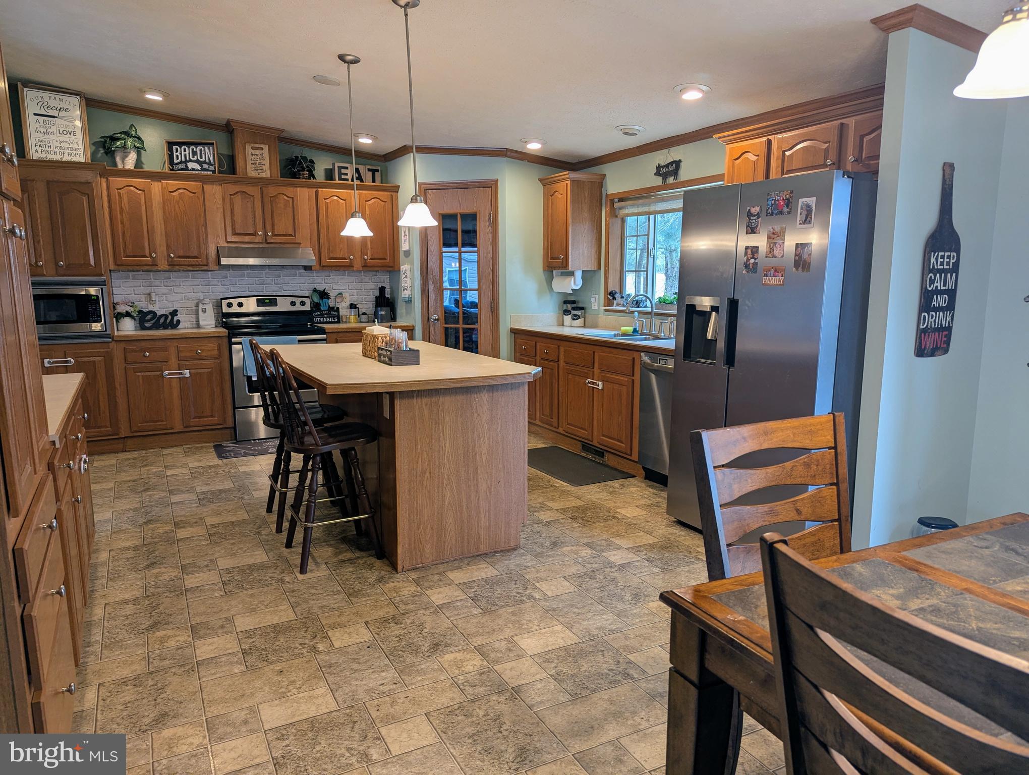 PLEASANT HILLS TR - Residential