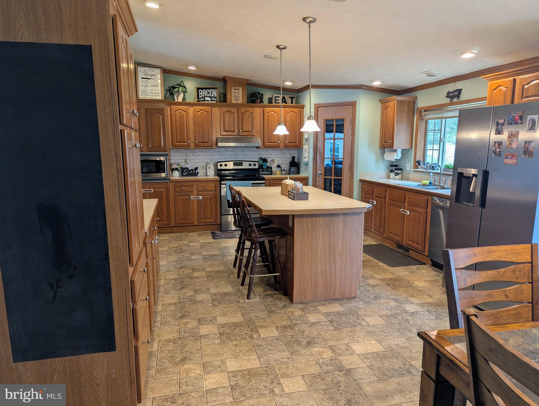 PLEASANT HILLS TR - Residential