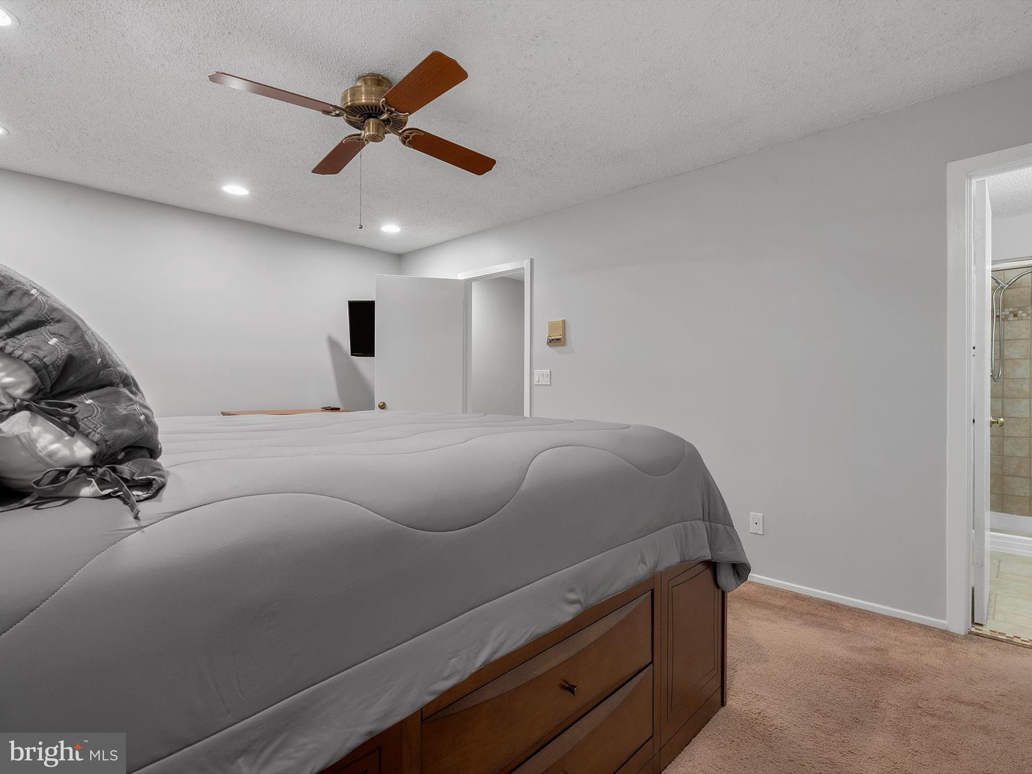 CHURCHILL TOWN SECTOR - Residential