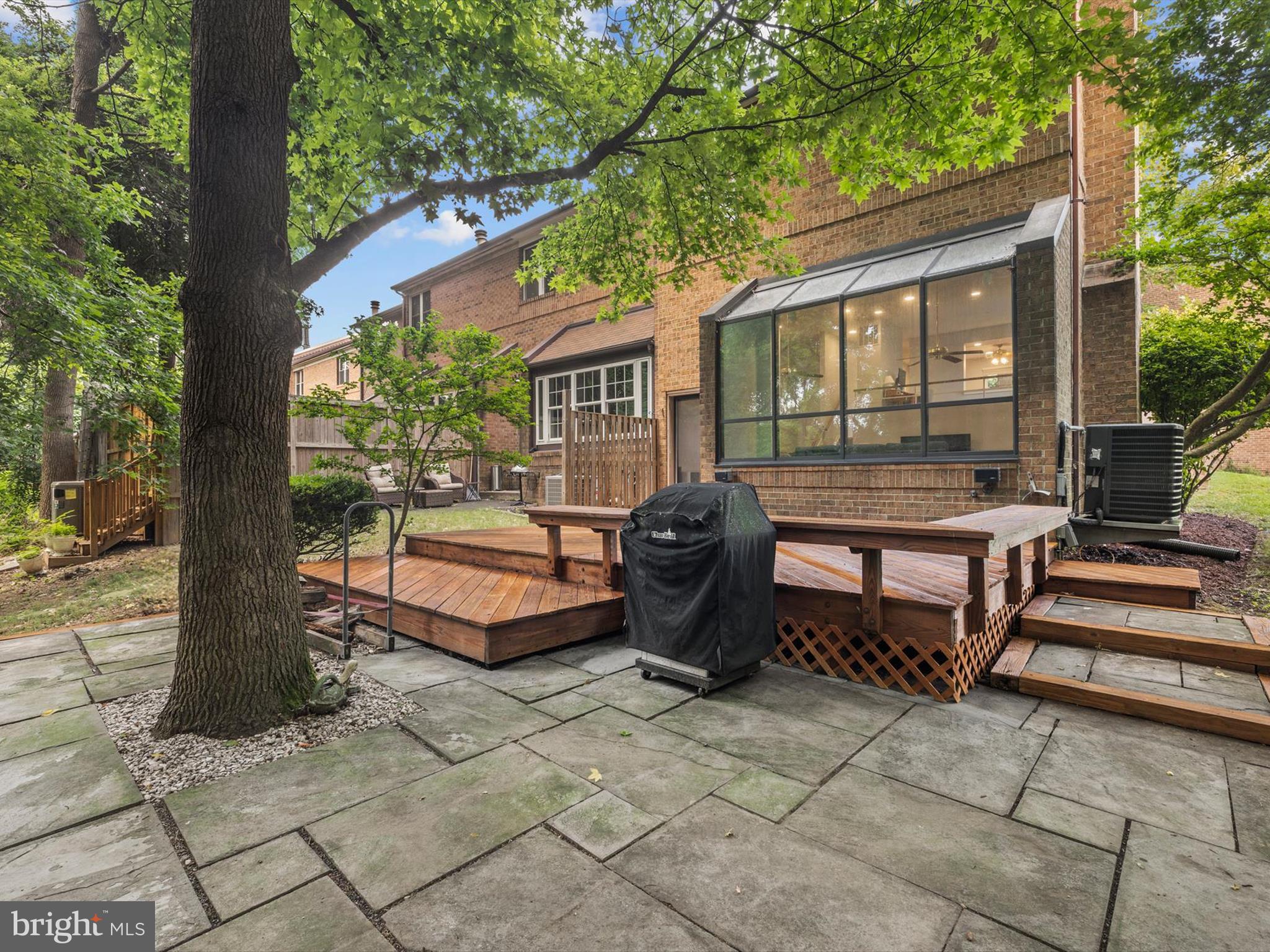 CHURCHILL TOWN SECTOR - Residential